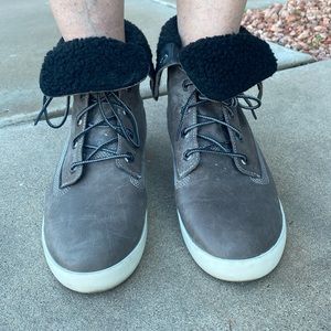Timberland women’s shearling leather sneakers